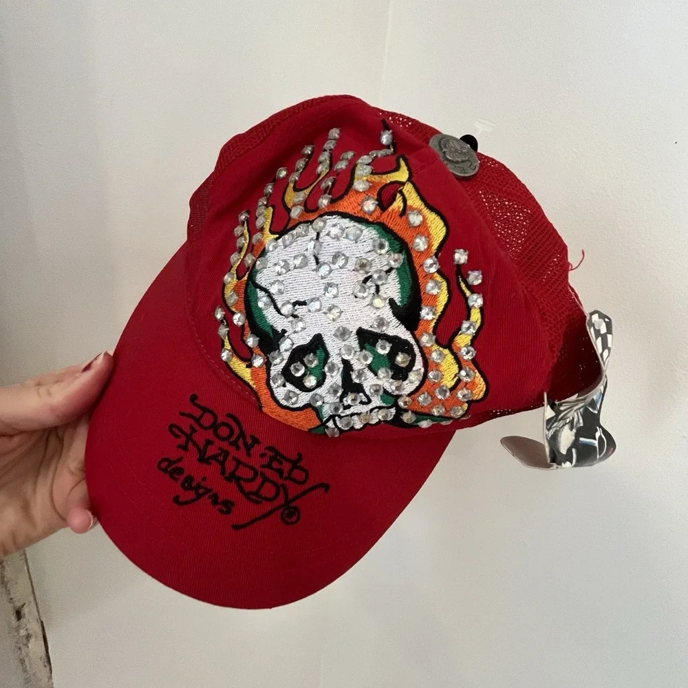 NWT Ed Hardy Red Skull With Fire Flames Rhinestone SnapBack‎ Trucker Hat Edgy